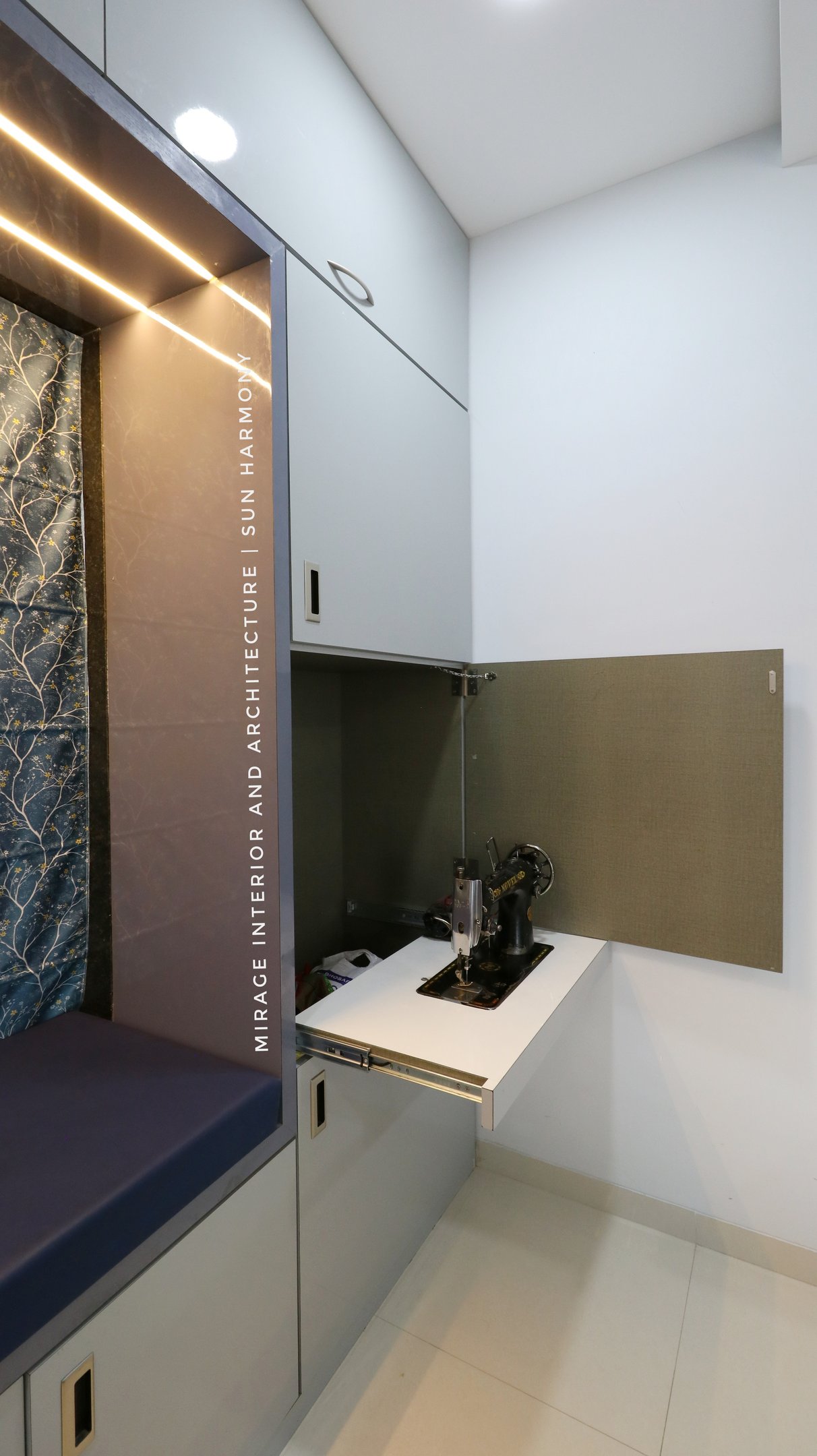 1000001929 MjEqJxKL5ot9OKpL