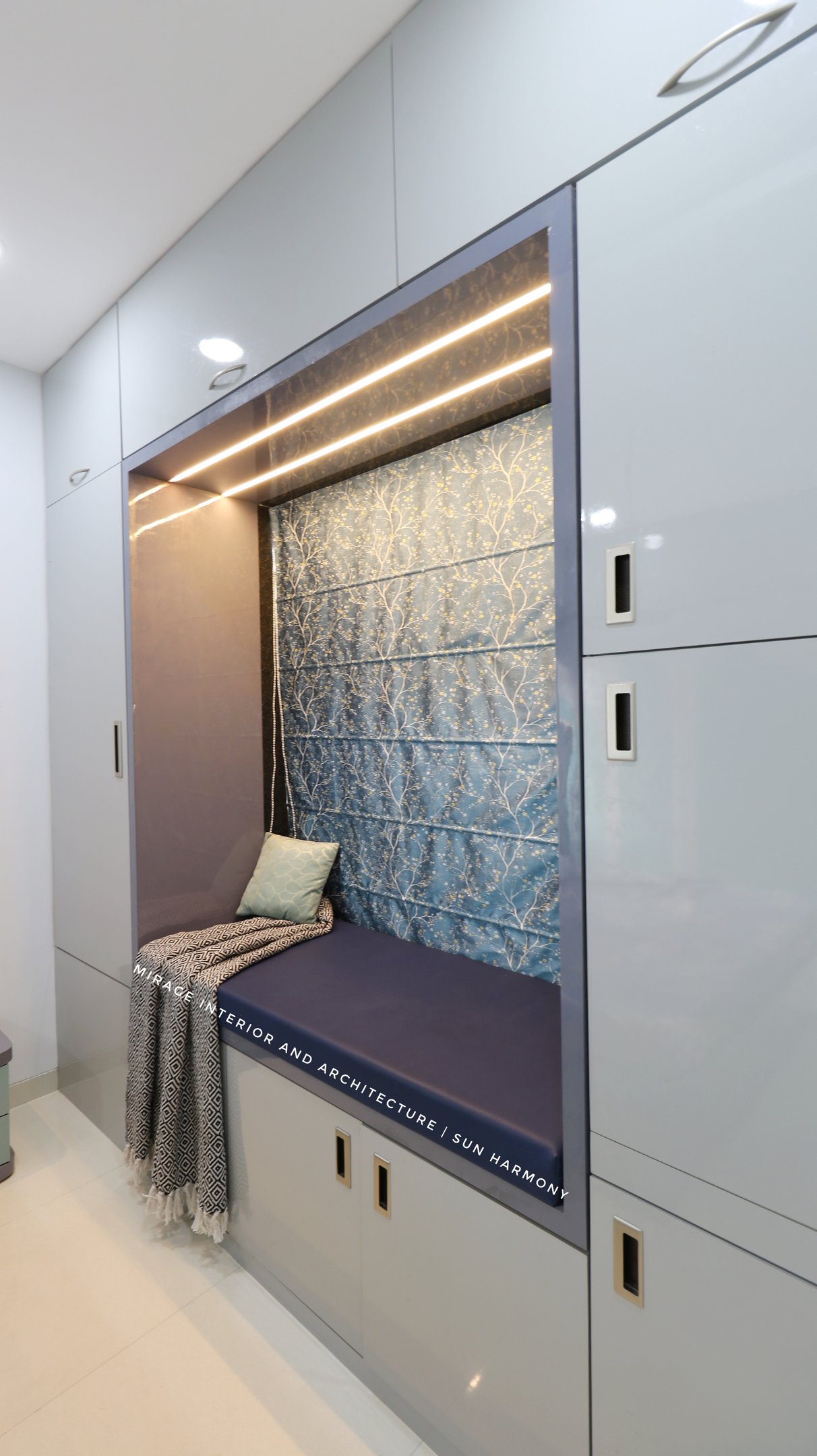 1000001953 MP42R5r0VjSevpQJ