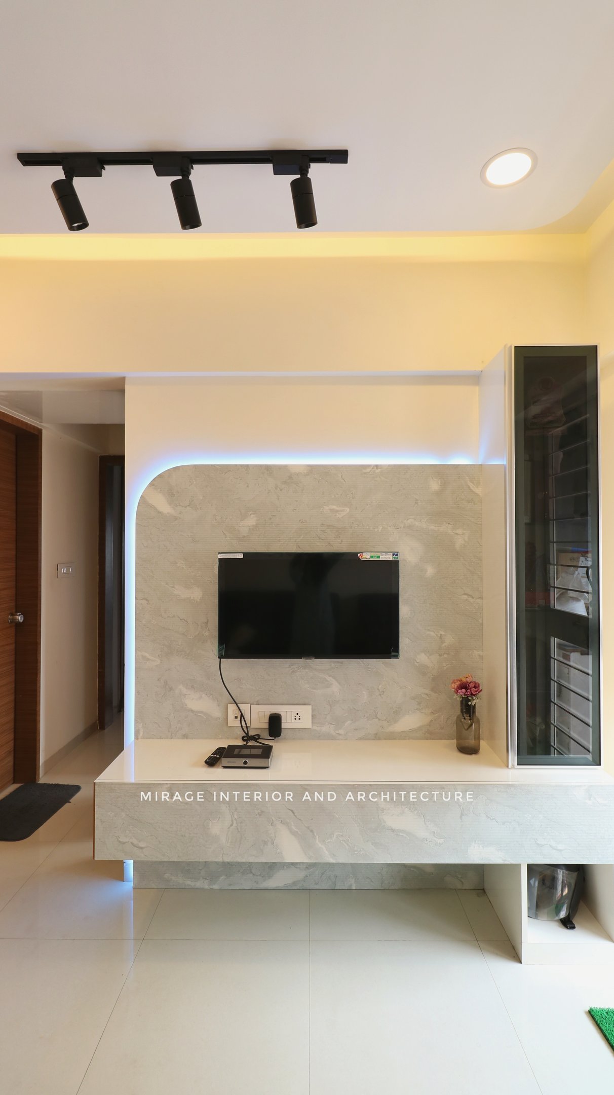 1000082808 01 YZ9x1NgZVES5BW5V