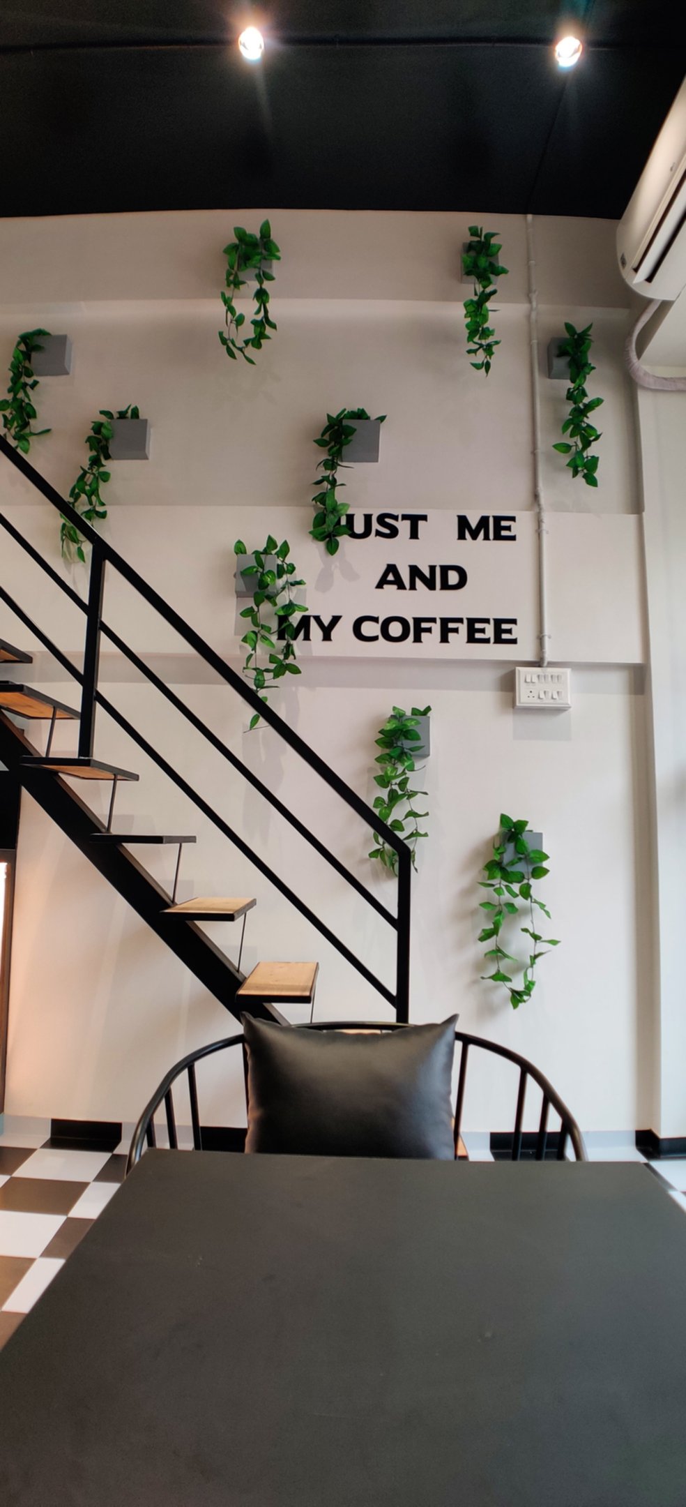 Cafe Interior Design Kiosk Kaffee Mirage Interior And Architecture Pune 5 YNq9060JQ1iL377n